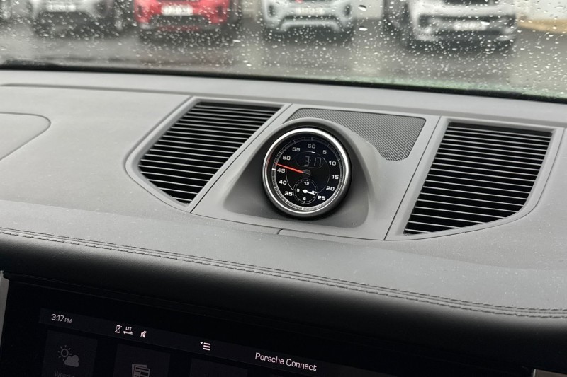 Used Porsche Macan 2020 for sale - 76984326: Photo 30