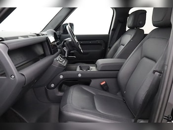 Used Land Rover Defender 2023 for sale - 79604987: Photo