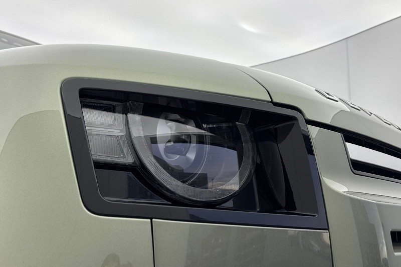 Used Land Rover Defender 2021 for sale - 77220392: Photo 17