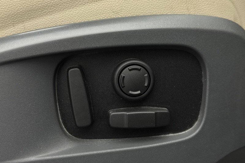 Used Land Rover Defender 2021 for sale - 77220392: Photo 25