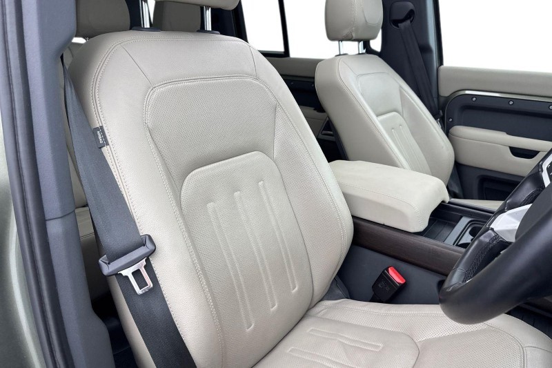 Used Land Rover Defender 2021 for sale - 77220392: Photo 27