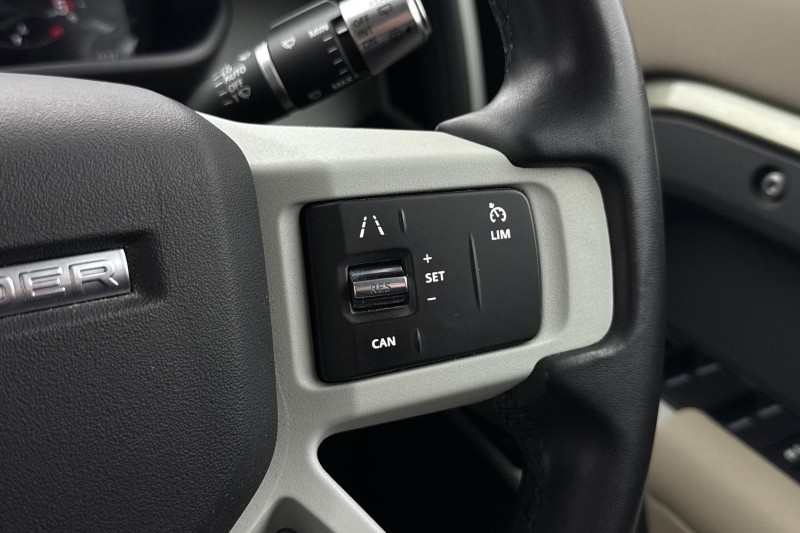 Used Land Rover Defender 2021 for sale - 77220392: Photo 29