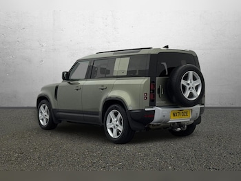 Used Land Rover Defender 2021 for sale - 77220392: Photo