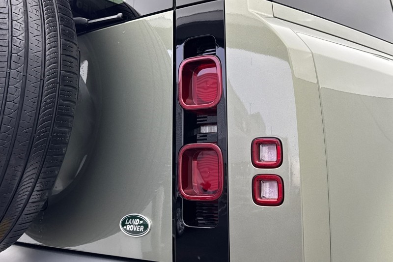 Used Land Rover Defender 2021 for sale - 77220392: Photo 43