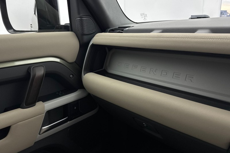 Used Land Rover Defender 2021 for sale - 77220392: Photo 51