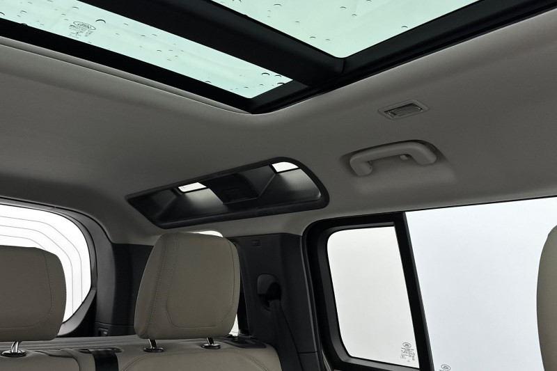 Used Land Rover Defender 2021 for sale - 77220392: Photo 52