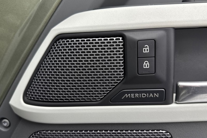 Used Land Rover Defender 2021 for sale - 77220392: Photo 53