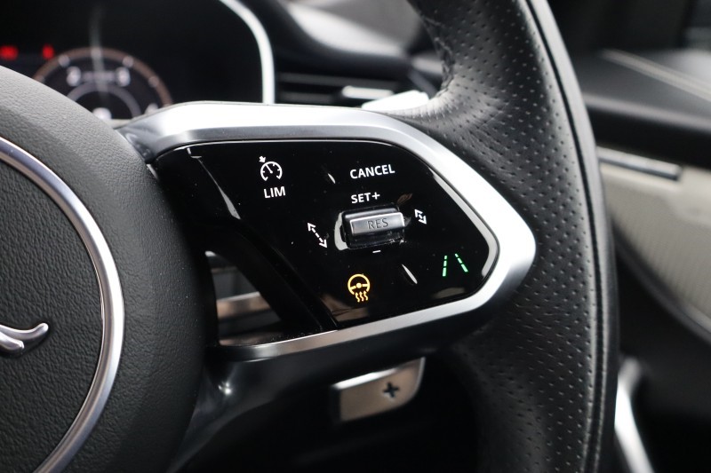 Used Jaguar F-Pace 2021 for sale - 78042260: Photo 31