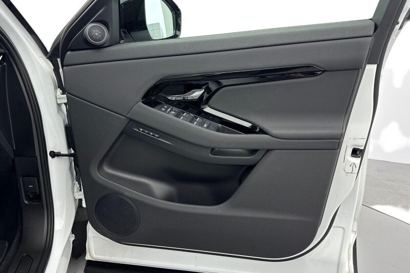 Used Land Rover Range Rover Evoque 2025 for sale - 78055373: Photo 21