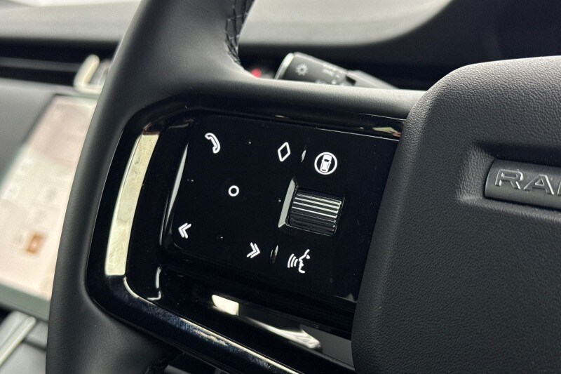 Used Land Rover Range Rover Evoque 2025 for sale - 78055373: Photo 27