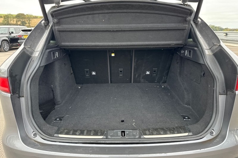 Used Jaguar F-Pace 2020 for sale - 76984330: Photo 10