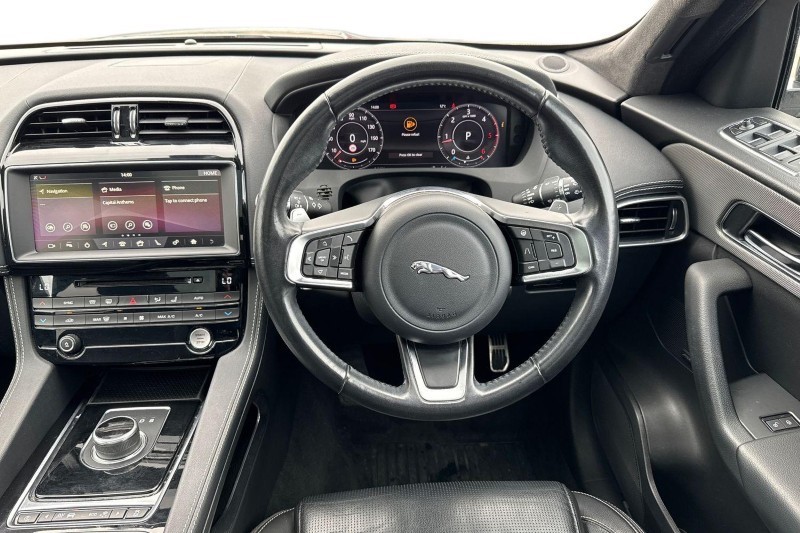 Used Jaguar F-Pace 2020 for sale - 76984330: Photo 15