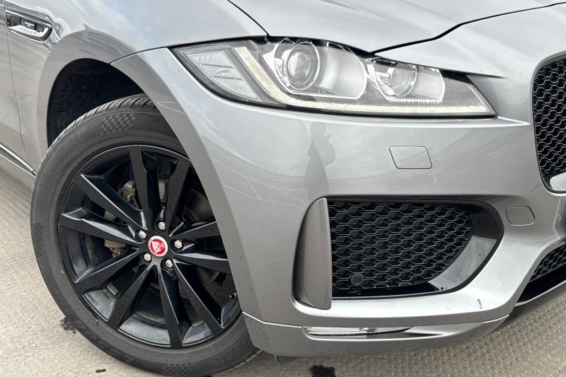 Used Jaguar F-Pace 2020 for sale - 76984330: Photo 39