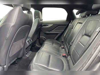 Used Jaguar F-Pace 2020 for sale - 76984330: Photo