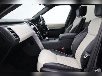 Used Land Rover Discovery 2023 for sale - 78081250: Photo