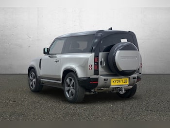 Used Land Rover Defender 2024 for sale - 79636681: Photo