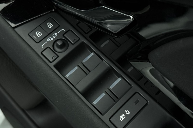 Used Land Rover Range Rover Evoque 2025 for sale - 77353908: Photo 22