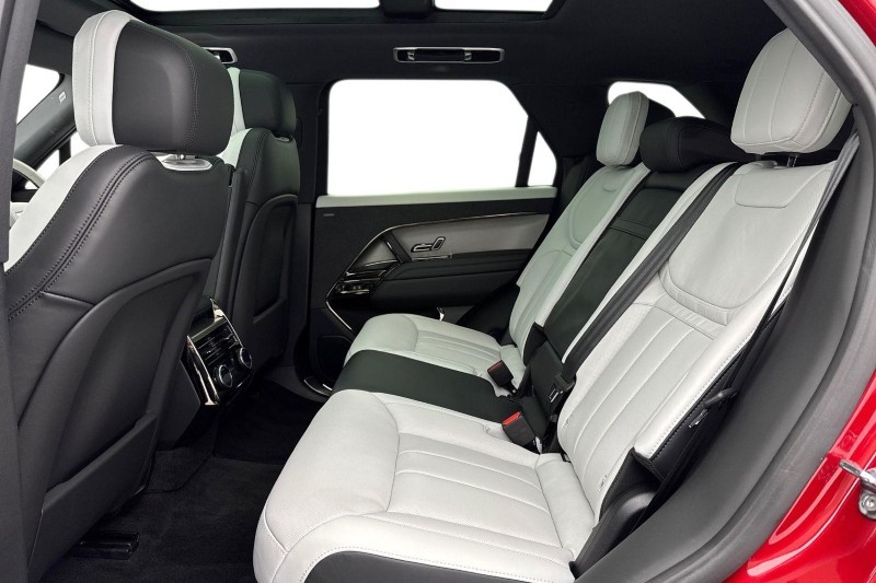 Used Land Rover Range Rover Sport 2025 for sale - 77420523: Photo 4