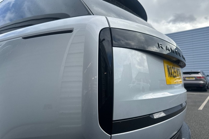 Used Land Rover Range Rover 2025 for sale - 76984347: Photo 19