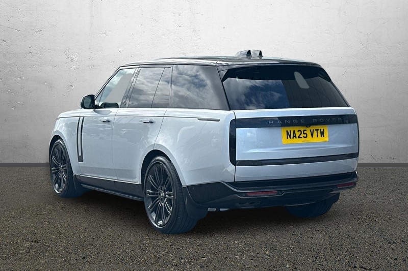 Used Land Rover Range Rover 2025 for sale - 76984347: Photo 2