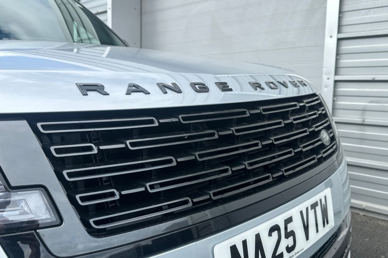 Used Land Rover Range Rover 2025 for sale - 76984347: Photo 41