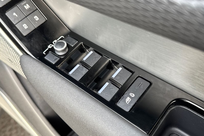 Used Land Rover Range Rover Velar 2021 for sale - 76984332: Photo 23