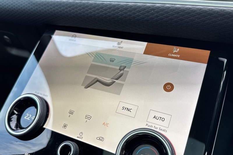 Used Land Rover Range Rover Velar 2021 for sale - 76984332: Photo 32