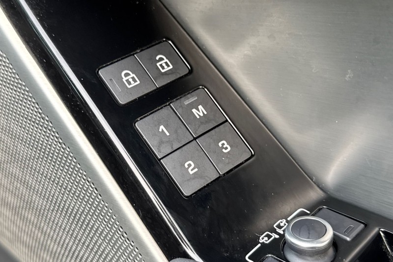 Used Land Rover Range Rover Velar 2021 for sale - 76984332: Photo 50