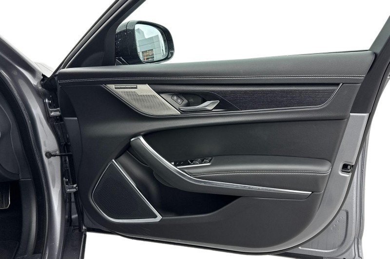 Used Jaguar XF 2024 for sale - 77381055: Photo 22