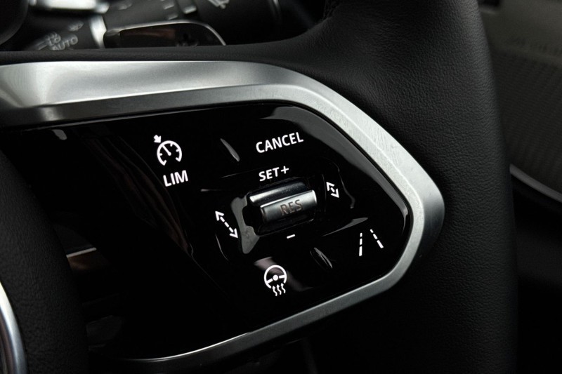 Used Jaguar XF 2024 for sale - 77381055: Photo 28