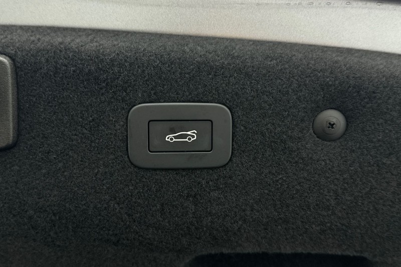 Used Jaguar XF 2024 for sale - 77381055: Photo 38