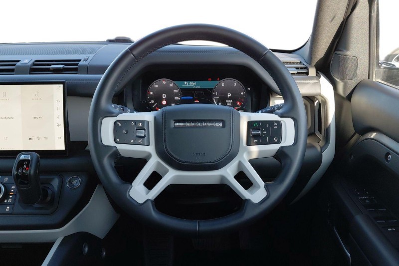 Used Land Rover Defender 2025 for sale - 77762919: Photo 15