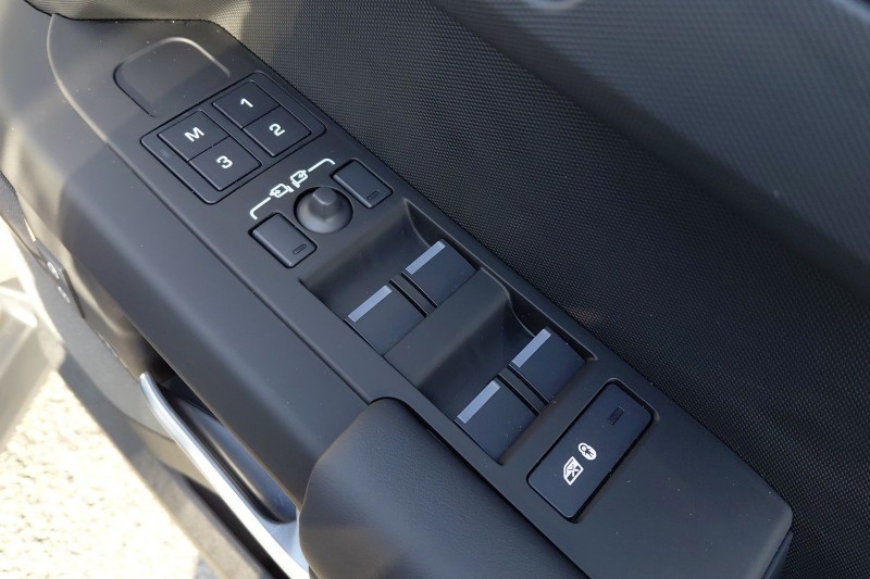 Used Land Rover Defender 2025 for sale - 77762919: Photo 23