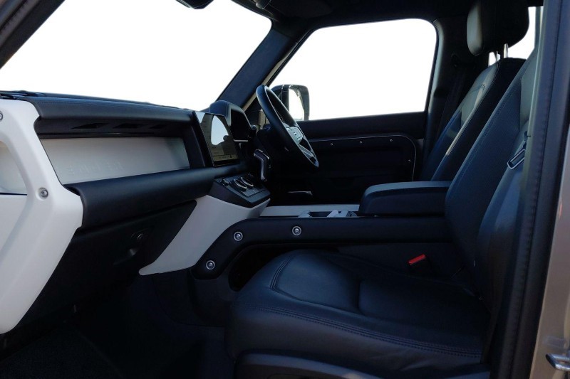 Used Land Rover Defender 2025 for sale - 77762919: Photo 3