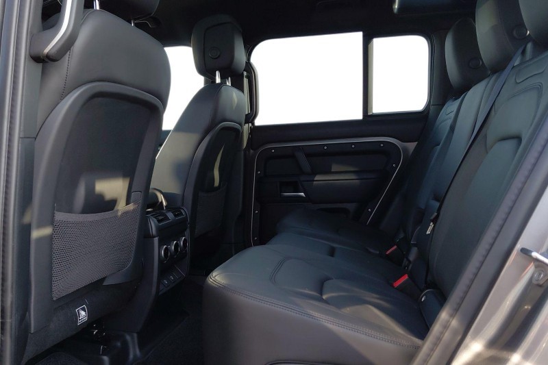 Used Land Rover Defender 2025 for sale - 77762919: Photo 4
