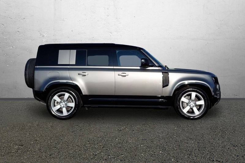 Used Land Rover Defender 2025 for sale - 77762919: Photo 5