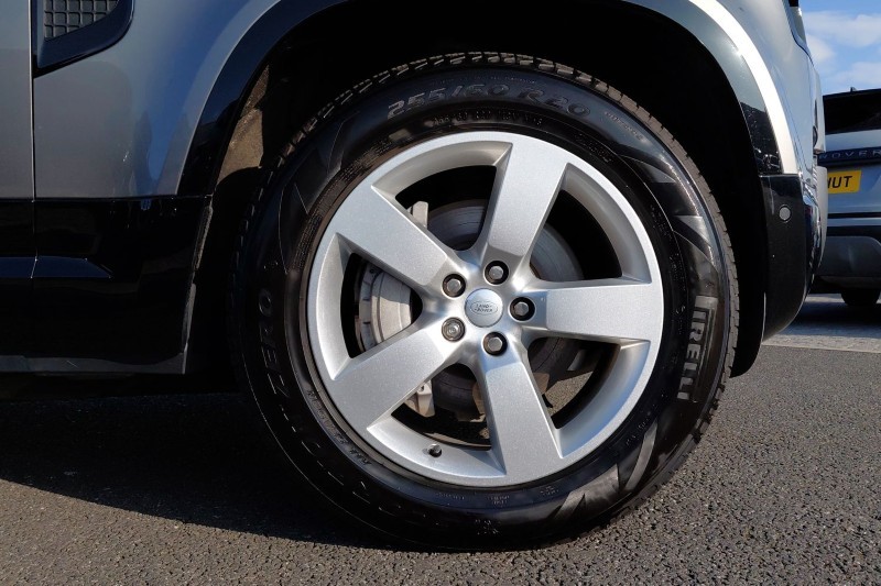 Used Land Rover Defender 2025 for sale - 77762919: Photo 8