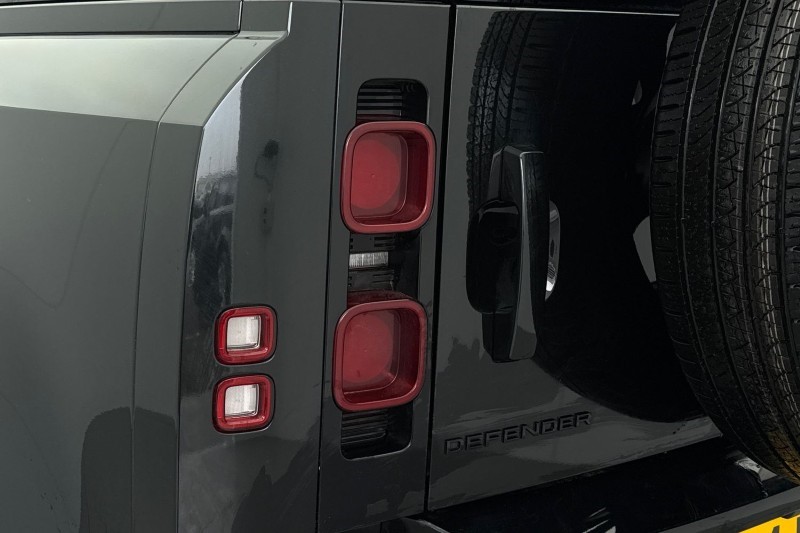 Used Land Rover Defender 2024 for sale - 77225295: Photo 19