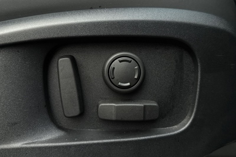 Used Land Rover Defender 2024 for sale - 77225295: Photo 24