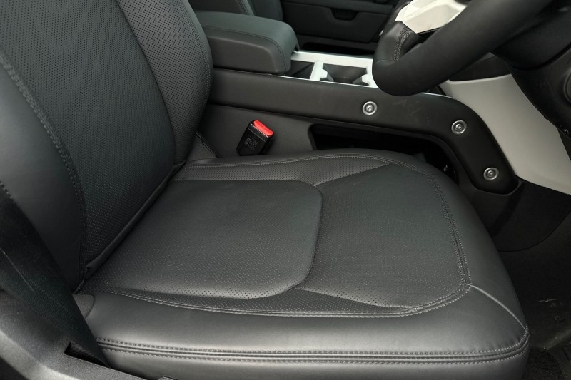 Used Land Rover Defender 2024 for sale - 77225295: Photo 25