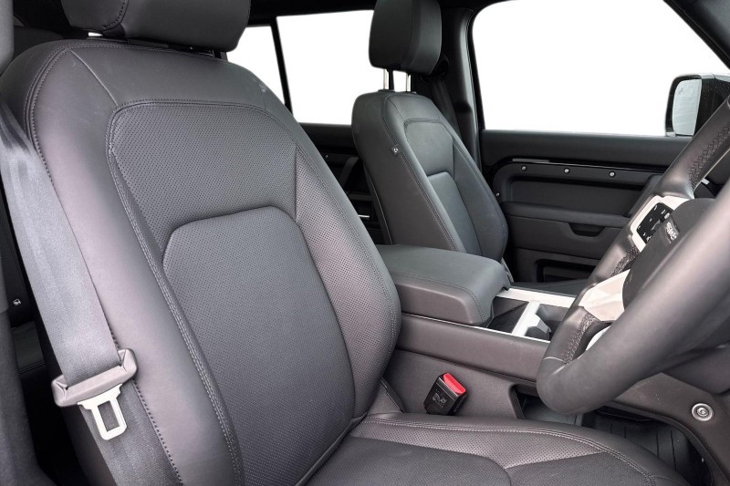 Used Land Rover Defender 2024 for sale - 77225295: Photo 26