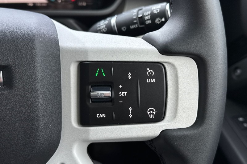 Used Land Rover Defender 2024 for sale - 77225295: Photo 29