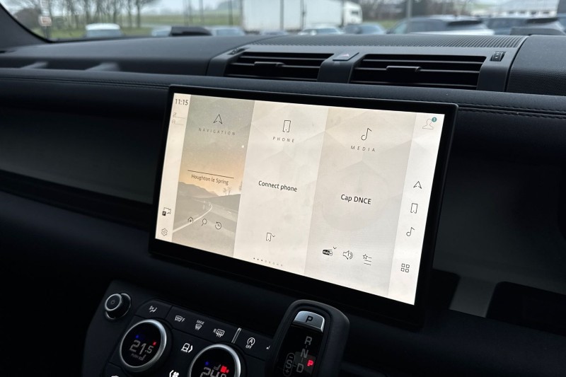 Used Land Rover Defender 2024 for sale - 77225295: Photo 30