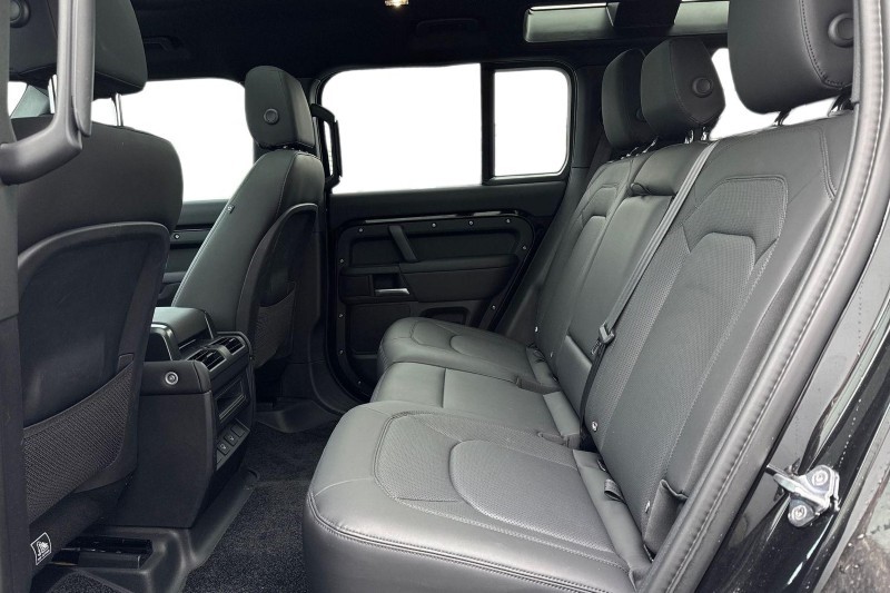 Used Land Rover Defender 2024 for sale - 77225295: Photo 4