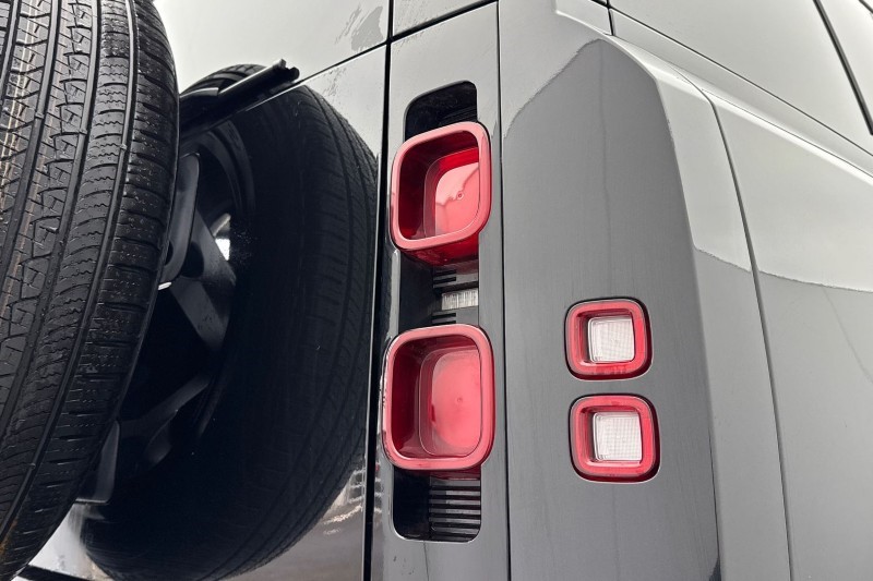 Used Land Rover Defender 2024 for sale - 77225295: Photo 44