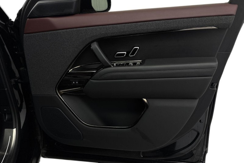 Used Land Rover Range Rover Sport 2024 for sale - 77492801: Photo 22