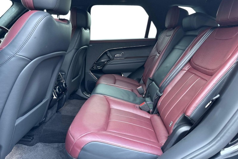 Used Land Rover Range Rover Sport 2024 for sale - 77492801: Photo 4