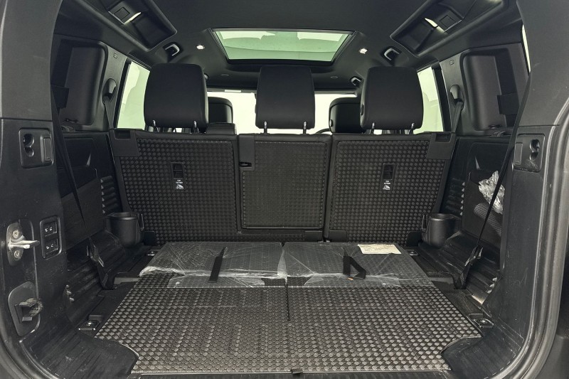 Used Land Rover Defender 2023 for sale - 77435261: Photo 10