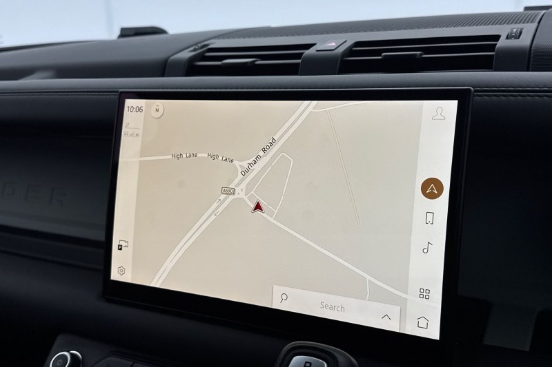 Used Land Rover Defender 2023 for sale - 77435261: Photo 11