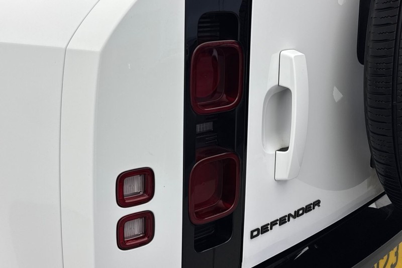 Used Land Rover Defender 2023 for sale - 77435261: Photo 19